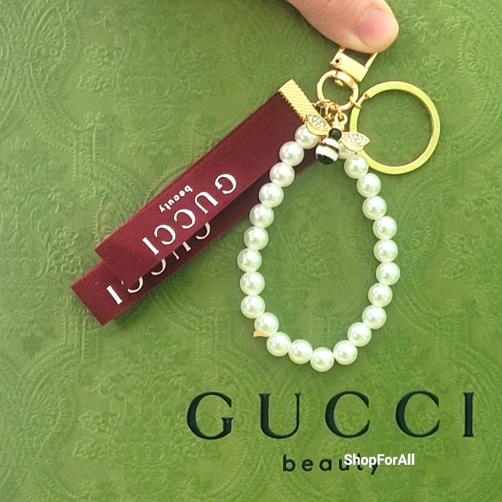 Gucci Ribbon Charm ( No Box)